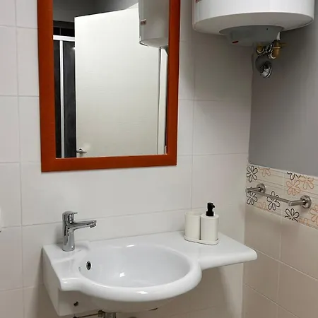 La A Lido Burrone بيت ضيافة *