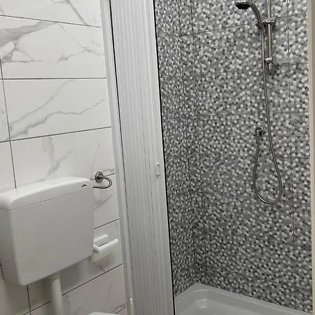 بيت ضيافة La A Lido Burrone